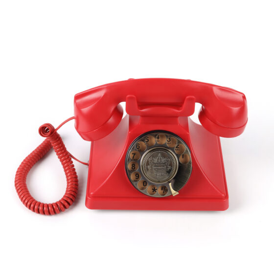 Help Center – red retro telephone image symbolizing responsive customer support and communication access.